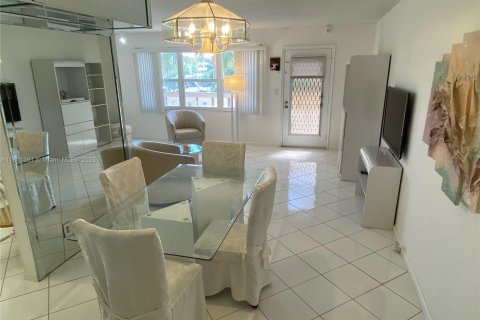 Купить кондоминиум в Коконат Крик, Флорида 1 спальня, 74.14м2, № 2053661 - фото 7