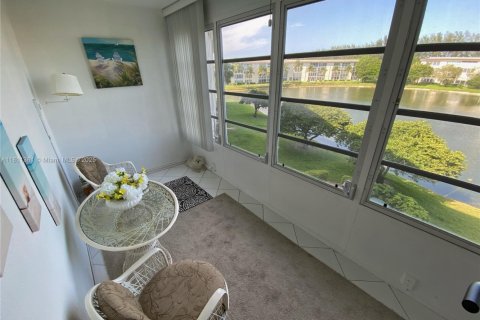 Купить кондоминиум в Коконат Крик, Флорида 1 спальня, 74.14м2, № 2053661 - фото 16