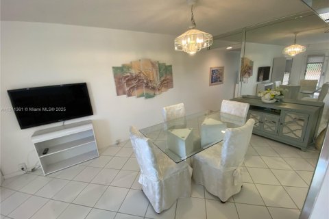 Купить кондоминиум в Коконат Крик, Флорида 1 спальня, 74.14м2, № 2053661 - фото 8