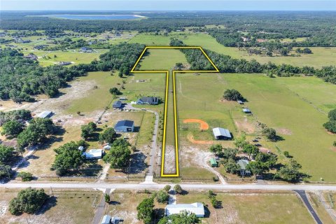 Terreno en Fish Hawk, Florida № 2101674