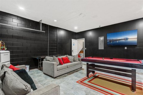 Villa ou maison à louer à Kissimmee, Floride: 7 chambres, 267.65 m2 № 1827156 - photo 9