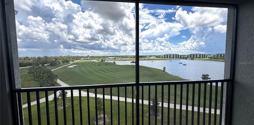 Condominio en Venice, Florida, 2 dormitorios № 1909377