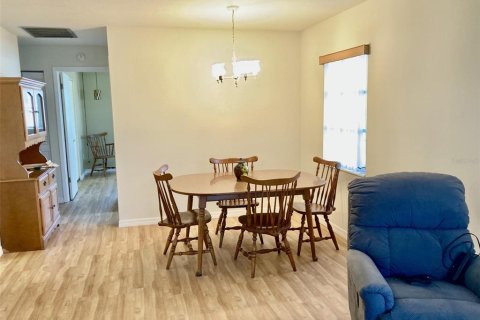 Casa en venta en Bradenton, Florida, 2 dormitorios, 78.22 m2 № 2122094 - foto 4
