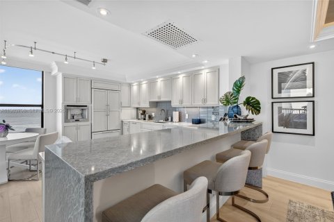 Condo in Tequesta, Florida, 2 bedrooms  № 2046573 - photo 28