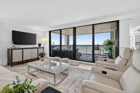 Condo in Tequesta, Florida, 2 bedrooms  № 2046573 - photo 16