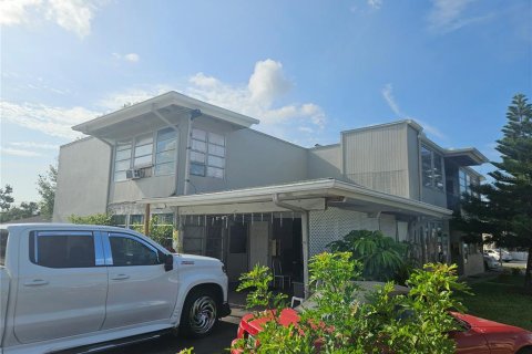 Commercial property in Clearwater, Florida 6 bedrooms, 343.74 sq.m. № 1758082 - photo 3