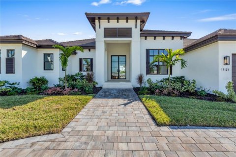 Casa en venta en Sarasota, Florida, 4 dormitorios, 403.47 m2 № 2239660 - foto 2