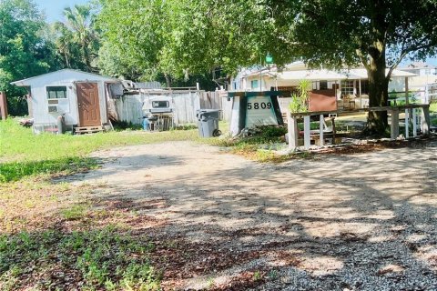 House in Davenport, Florida 3 bedrooms, 107.95 sq.m. № 1759927 - photo 1