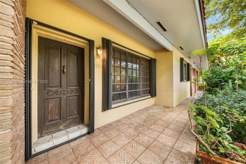 Casa en venta en Miami, Florida, 3 dormitorios, 169.83 m2 № 1992281 - foto 3