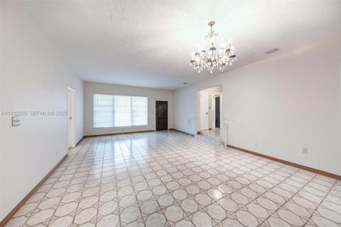 Casa en venta en Miami, Florida, 3 dormitorios, 169.83 m2 № 1992281 - foto 8