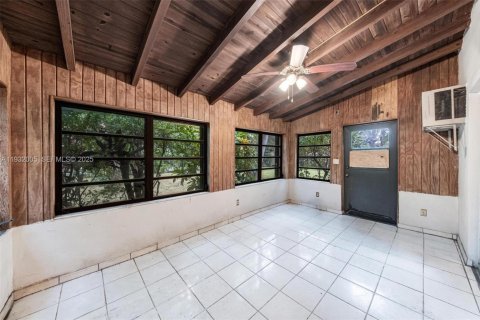 Casa en venta en Miami, Florida, 3 dormitorios, 169.83 m2 № 1992281 - foto 14