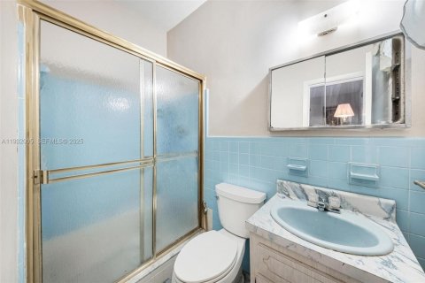 Casa en venta en Miami, Florida, 3 dormitorios, 169.83 m2 № 1992281 - foto 13