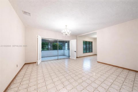 Casa en venta en Miami, Florida, 3 dormitorios, 169.83 m2 № 1992281 - foto 7