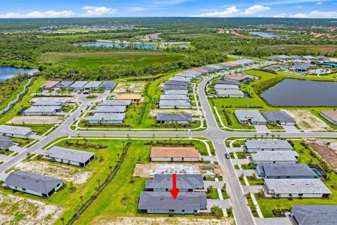 Villa ou maison à vendre à North Port, Floride: 2 chambres, 153.66 m2 № 1821517 - photo 24