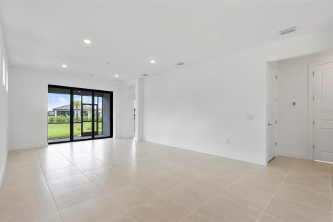 Villa ou maison à vendre à North Port, Floride: 2 chambres, 153.66 m2 № 1821517 - photo 11