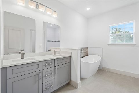 House in Ocala, Florida 4 bedrooms, 155.98 sq.m. № 1820938 - photo 14