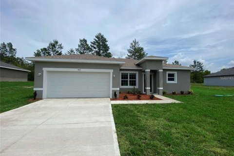 House in Ocala, Florida 4 bedrooms, 155.98 sq.m. № 1820938 - photo 1