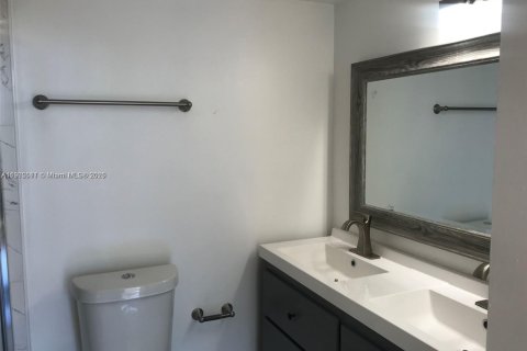 Купить кондоминиум в Плантация, Флорида 2 спальни, 94.3м2, № 1956237 - фото 15