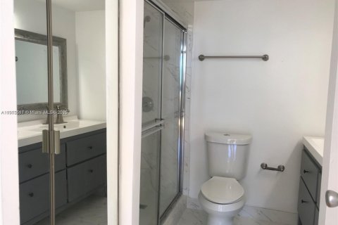 Купить кондоминиум в Плантация, Флорида 2 спальни, 94.3м2, № 1956237 - фото 14