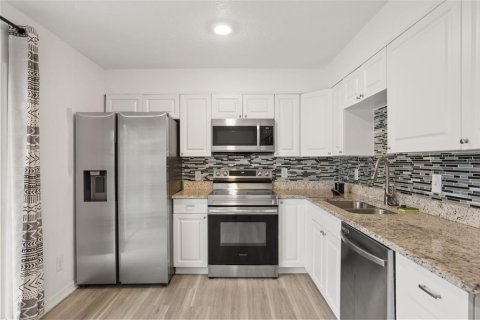 Villa ou maison à vendre à Orlando, Floride: 3 chambres, 107.77 m2 № 2225386 - photo 3