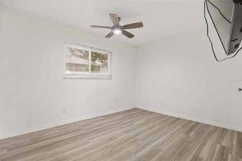 Villa ou maison à vendre à Orlando, Floride: 3 chambres, 107.77 m2 № 2225386 - photo 16