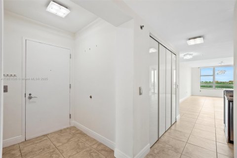 Copropriété à louer à Sunrise, Floride: 3 chambres, 143.63 m2 № 1781588 - photo 5