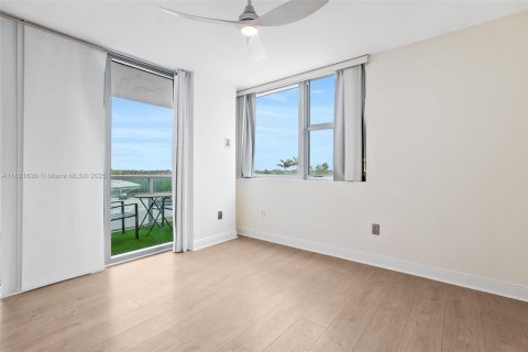 Copropriété à louer à Sunrise, Floride: 3 chambres, 143.63 m2 № 1781588 - photo 25