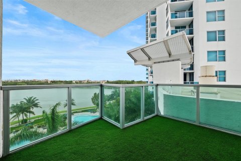 Copropriété à louer à Sunrise, Floride: 3 chambres, 143.63 m2 № 1781588 - photo 8