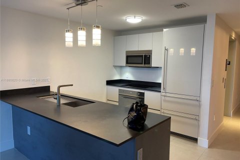 Condominio en venta en Miami, Florida, 2 dormitorios, 123.1 m2 № 2056500 - foto 7