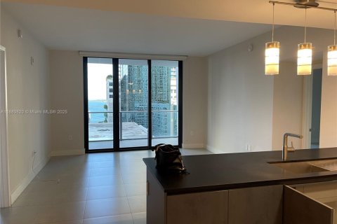 Condominio en venta en Miami, Florida, 2 dormitorios, 123.1 m2 № 2056500 - foto 1
