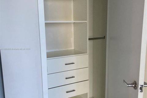 Condominio en venta en Miami, Florida, 2 dormitorios, 123.1 m2 № 2056500 - foto 4