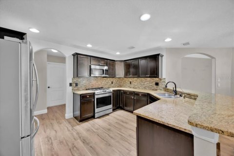 Casa en venta en Davenport, Florida, 4 dormitorios, 192.4 m2 № 1651292 - foto 9