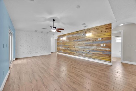 Casa en venta en Davenport, Florida, 4 dormitorios, 192.4 m2 № 1651292 - foto 14