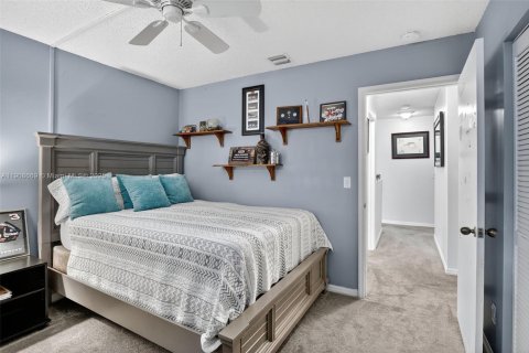 Townhouse in Davie, Florida 3 bedrooms, 153.1 sq.m. № 1965101 - photo 14