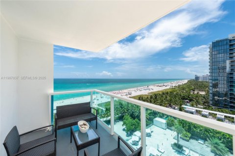 Condo in Miami Beach, Florida, 2 bedrooms № 2243956 - photo 9