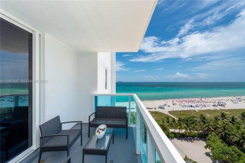 Condo in Miami Beach, Florida, 2 bedrooms № 2243956