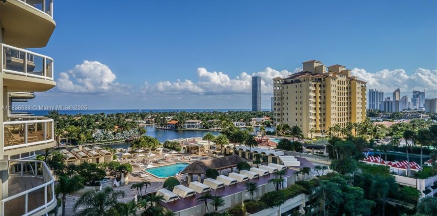 Condo à Aventura, Floride, 3 chambres № 1820286