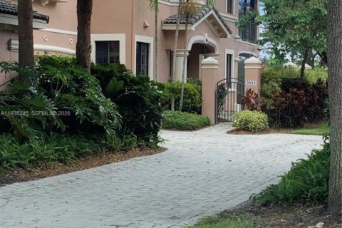 Townhouse in Weston, Florida 3 bedrooms, 144.93 sq.m. № 1995881