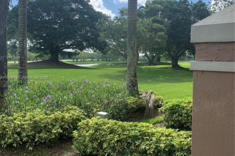 Townhouse in Weston, Florida 3 bedrooms, 144.93 sq.m. № 1995881 - photo 3