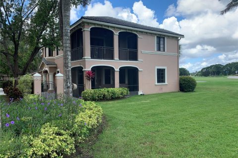 Townhouse in Weston, Florida 3 bedrooms, 144.93 sq.m. № 1995881 - photo 5