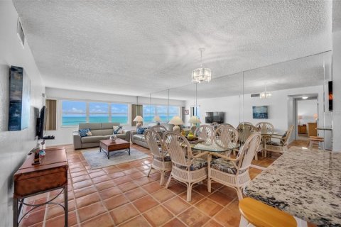 Condominio en alquiler en Clearwater, Florida, 2 dormitorios, 103.21 m2 № 1809914 - foto 15