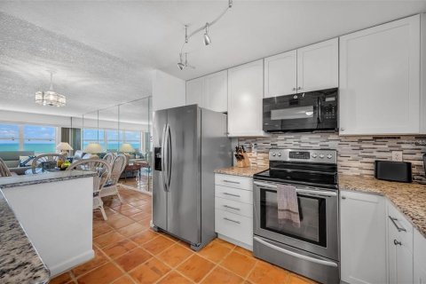 Condominio en alquiler en Clearwater, Florida, 2 dormitorios, 103.21 m2 № 1809914 - foto 11