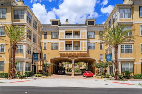Condo in Orlando, Florida, 3 rooms  № 2393605
