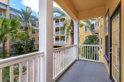 Condo in Orlando, Florida, 3 rooms № 2393605 - photo 11