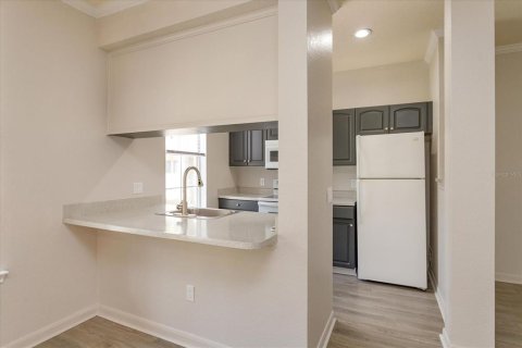 Condo in Orlando, Florida, 3 rooms № 2393605 - photo 5