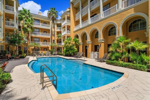 Condo in Orlando, Florida, 3 rooms № 2393605 - photo 12