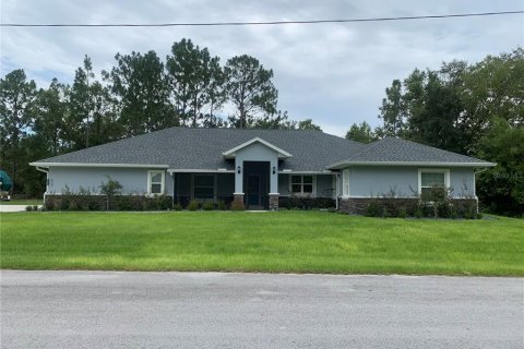 House in Summerfield, Florida 3 bedrooms, 186.27 sq.m. № 2099058