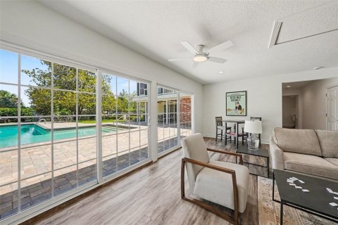 House in Dade City, Florida 6 bedrooms, 476.22 sq.m. № 2151465 - photo 23