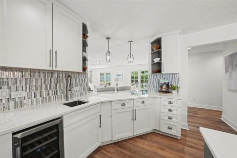 House in Dade City, Florida 6 bedrooms, 476.22 sq.m. № 2151465 - photo 15