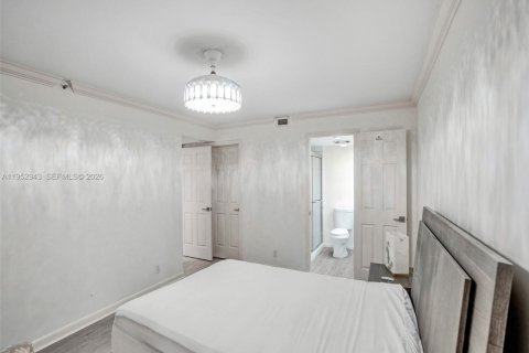 Condominio en venta en Hillsboro Beach, Florida, 3 dormitorios, 193.7 m2 № 2008479 - foto 12